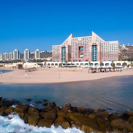 Almog Beach Apt Hotel מלון דירות אלמוג ביץ' Haifa Esterno foto