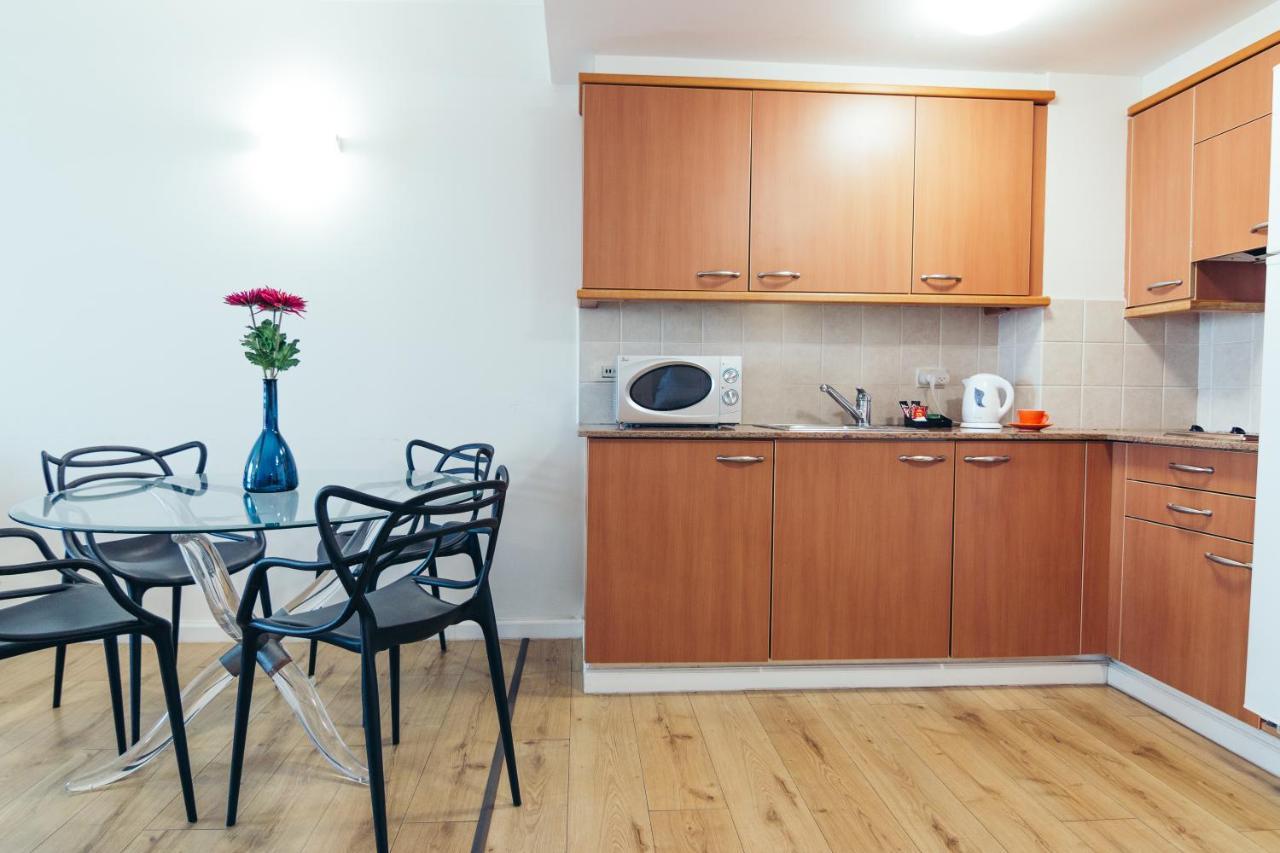 Almog Beach Apt Hotel מלון דירות אלמוג ביץ' Haifa Esterno foto
