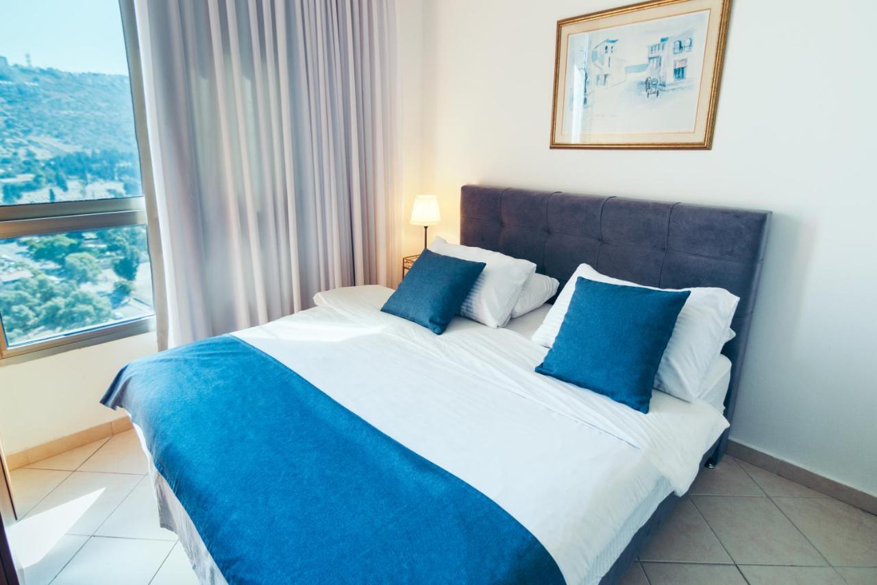 Almog Beach Apt Hotel מלון דירות אלמוג ביץ' Haifa Esterno foto